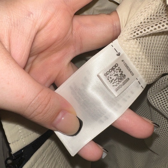 Adidas by Stella McCartney women’s cream nylon 3 zip front lightweight jacket S - Picture 12 of 14